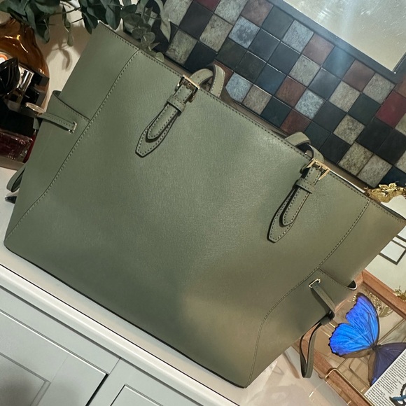 NEW: Michael Kors Sage Green Tote Bag - Picture 2 of 9